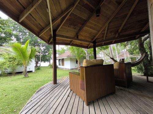 villa-balcony-dolarog-el-nido